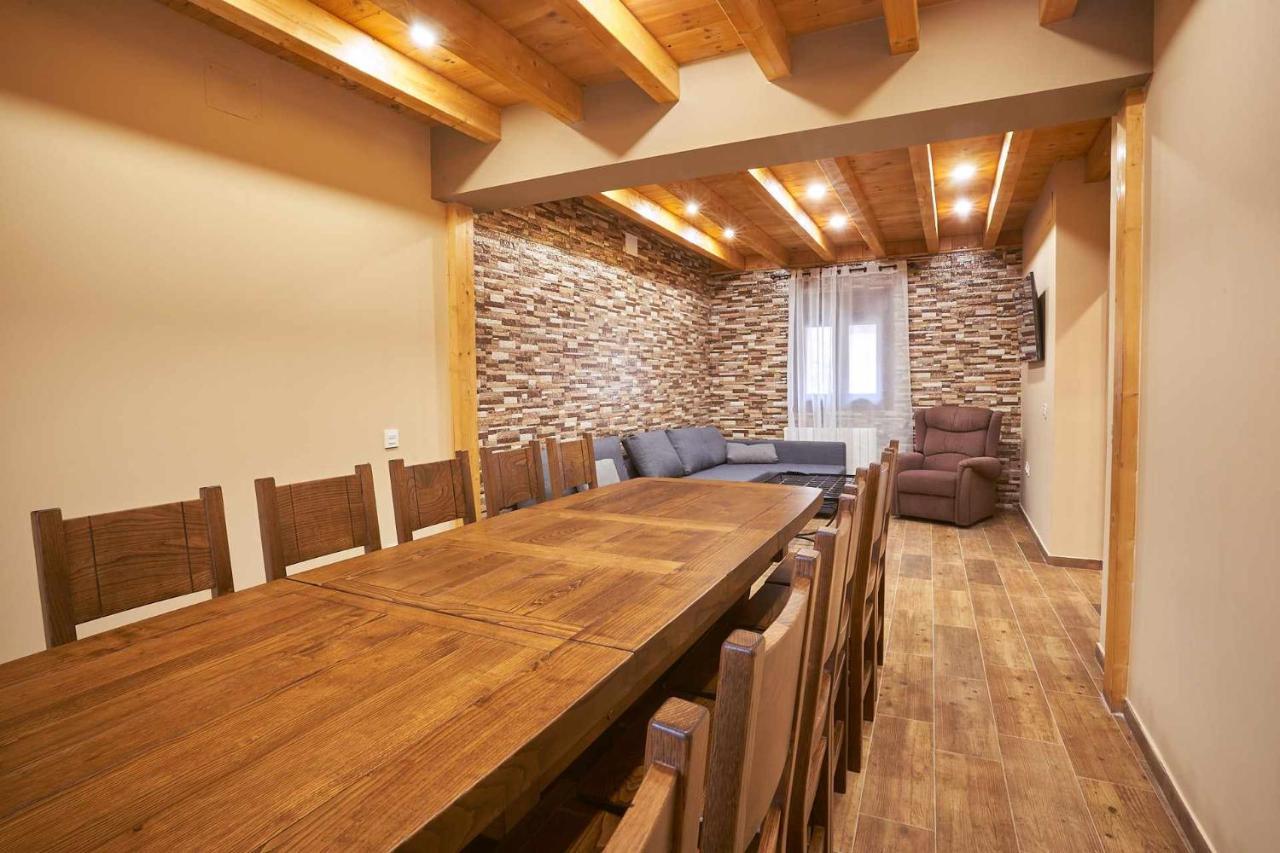 Casa Rural Nueve Villas Amusco Exteriör bild