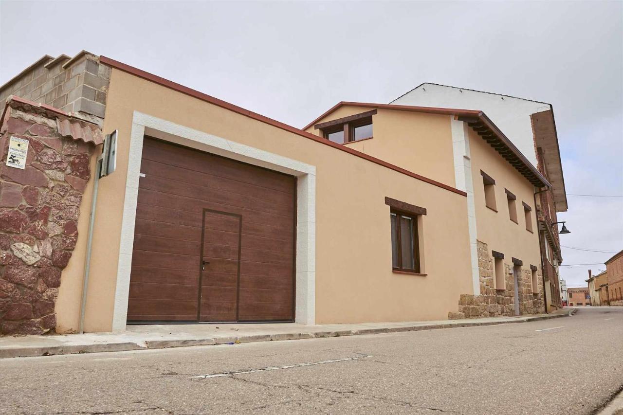 Casa Rural Nueve Villas Amusco Exteriör bild